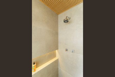 Apartamento para alugar com 90m², 2 quartos e 1 vaga Apartamento para alugar com 90m², 2 quartos e 1 vagaBanheiro da Suíte