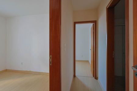 Apartamento à venda com 54m², 2 quartos e 2 vagasCorredor