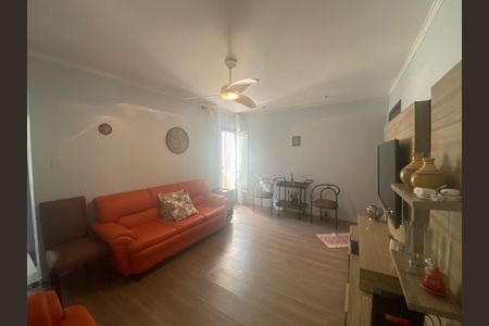Casa à venda com 80m², 2 quartos e 2 vagas Casa à venda com 80m², 2 quartos e 2 vagasFoto 03
