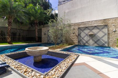 Studio à venda com 28m², 1 quarto e sem vagaÁrea comum - Piscina