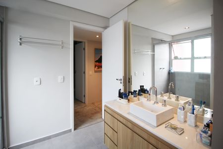 Apartamento à venda com 135m², 2 quartos e 2 vagasBanheiro