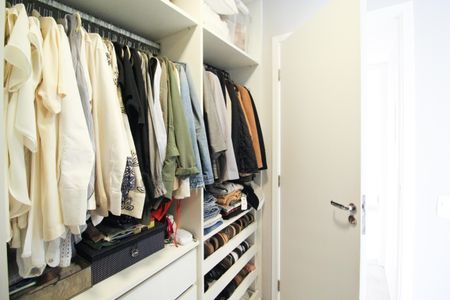 Apartamento à venda com 135m², 2 quartos e 2 vagasCloset da Suíte