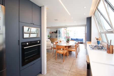 Apartamento à venda com 135m², 2 quartos e 2 vagasCozinha