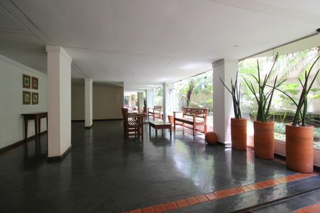 Apartamento à venda com 135m², 2 quartos e 2 vagasHall