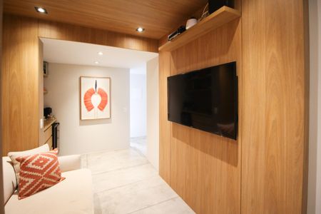 Apartamento à venda com 135m², 2 quartos e 2 vagasSala de TV