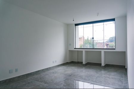 Casa à venda com 140m², 4 quartos e 2 vagas Casa à venda com 140m², 4 quartos e 2 vagasSuíte