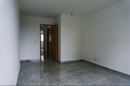 Casa à venda com 140m², 4 quartos e 2 vagas Casa à venda com 140m², 4 quartos e 2 vagasSuíte