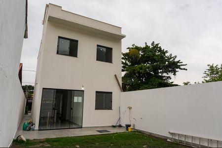 Casa à venda com 140m², 4 quartos e 2 vagas Casa à venda com 140m², 4 quartos e 2 vagasÁrea de Serviço