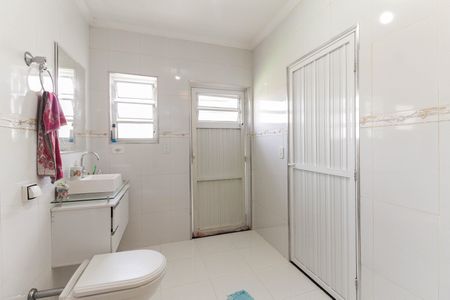 Casa à venda com 154m², 3 quartos e 1 vagaBanheiro