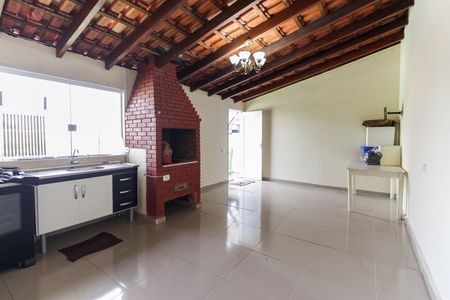 Casa à venda com 154m², 3 quartos e 1 vagaChurrasqueira