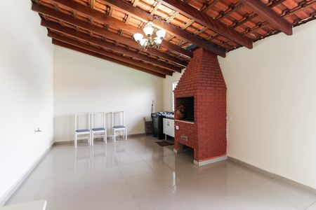 Casa à venda com 154m², 3 quartos e 1 vagaChurrasqueira