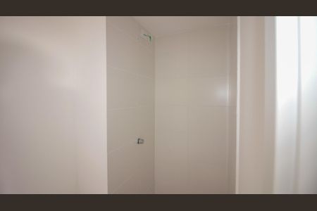 Apartamento para alugar com 34m², 2 quartos e sem vagaBanheiro