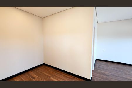 Casa de condomínio para alugar com 200m², 4 quartos e 2 vagas Casa de condomínio para alugar com 200m², 4 quartos e 2 vagasQuarto 2 - Suíte