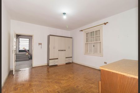 Casa à venda com 200m², 4 quartos e 2 vagas Casa à venda com 200m², 4 quartos e 2 vagasQuarto 2