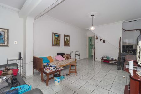 Casa à venda com 200m², 4 quartos e 2 vagas Casa à venda com 200m², 4 quartos e 2 vagasSala