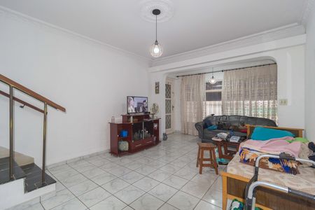 Casa à venda com 200m², 4 quartos e 2 vagas Casa à venda com 200m², 4 quartos e 2 vagasSala