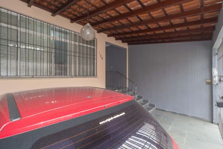 Casa à venda com 200m², 4 quartos e 2 vagas Casa à venda com 200m², 4 quartos e 2 vagasGaragem