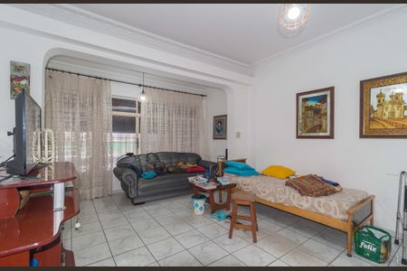 Casa à venda com 200m², 4 quartos e 2 vagas Casa à venda com 200m², 4 quartos e 2 vagasSala