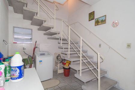 Casa à venda com 200m², 4 quartos e 2 vagas Casa à venda com 200m², 4 quartos e 2 vagasÁrea de Serviço