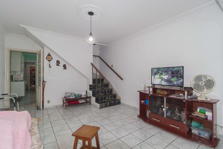 Casa à venda com 200m², 4 quartos e 2 vagas Casa à venda com 200m², 4 quartos e 2 vagasSala