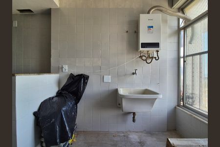 Apartamento à venda com 110m², 2 quartos e 1 vagaÁrea de Serviço