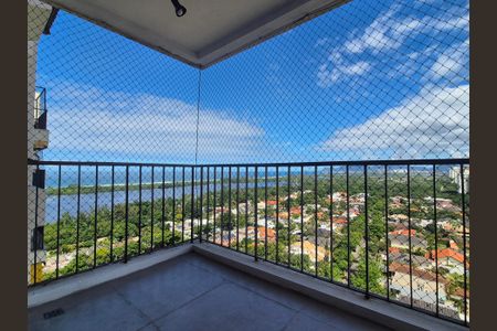 Apartamento à venda com 110m², 2 quartos e 1 vagaVaranda