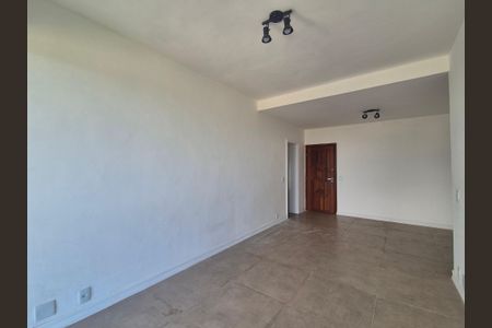 Apartamento à venda com 110m², 2 quartos e 1 vagaSala