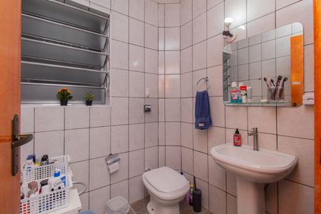 Casa à venda com 118m², 3 quartos e 1 vaga Casa à venda com 118m², 3 quartos e 1 vagaBanheiro