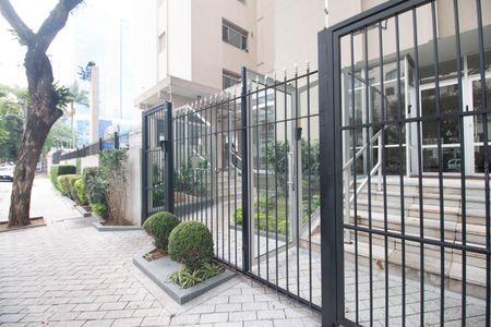 Apartamento à venda com 74m², 2 quartos e 1 vaga Apartamento à venda com 74m², 2 quartos e 1 vagaFachada