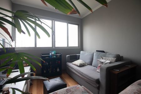 Apartamento à venda com 74m², 2 quartos e 1 vaga Apartamento à venda com 74m², 2 quartos e 1 vagaSala