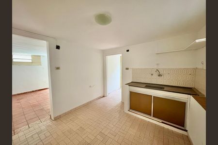 Casa à venda com 250m², 4 quartos e 4 vagas Casa à venda com 250m², 4 quartos e 4 vagasCozinha - casa 2