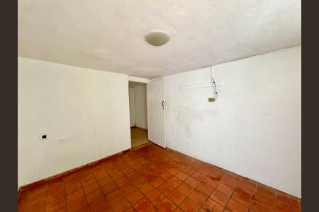 Casa à venda com 250m², 4 quartos e 4 vagas Casa à venda com 250m², 4 quartos e 4 vagasQuarto 2 - casa 2