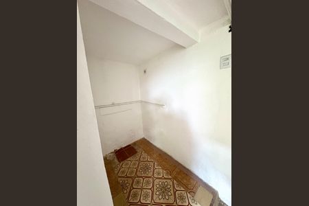 Casa à venda com 250m², 4 quartos e 4 vagas Casa à venda com 250m², 4 quartos e 4 vagasÁrea de Serviço - casa 2