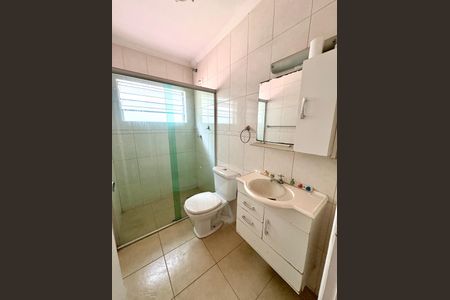 Casa à venda com 250m², 4 quartos e 4 vagas Casa à venda com 250m², 4 quartos e 4 vagasBanheiro Social - casa 1