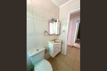 Casa à venda com 250m², 4 quartos e 4 vagas Casa à venda com 250m², 4 quartos e 4 vagasBanheiro Social - casa 1