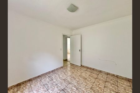 Casa à venda com 250m², 4 quartos e 4 vagas Casa à venda com 250m², 4 quartos e 4 vagasQuarto - casa 1