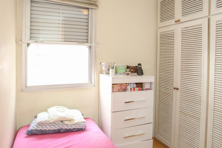 Apartamento à venda com 109m², 3 quartos e 1 vagaQuarto 2