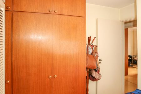 Apartamento à venda com 109m², 3 quartos e 1 vagaQuarto 2