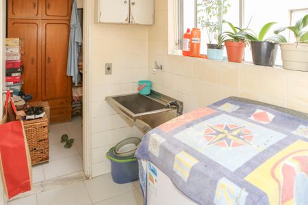 Apartamento à venda com 109m², 3 quartos e 1 vagaÁrea de Serviço