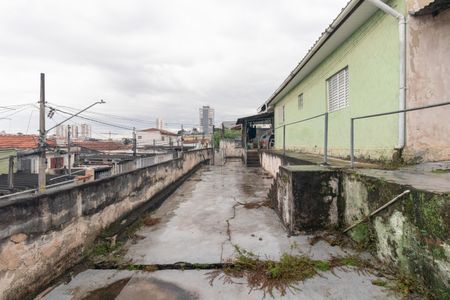 Casa à venda com 42m², 1 quarto e sem vagaQuintal