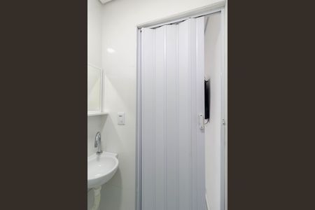 Casa à venda com 240m², 8 quartos e 2 vagasBanheiro 2