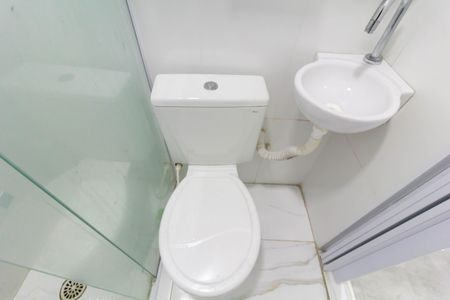 Casa à venda com 240m², 8 quartos e 2 vagasBanheiro 2