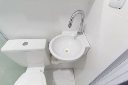 Casa à venda com 240m², 8 quartos e 2 vagasBanheiro 2