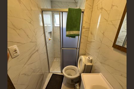 Casa à venda com 230m², 3 quartos e 2 vagasBanheiro/ Suíte 2