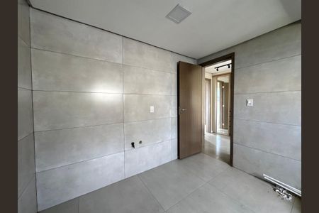 Casa à venda com 230m², 3 quartos e 2 vagasBanheiro da Suíte 1