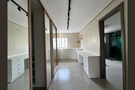 Casa à venda com 230m², 3 quartos e 2 vagasSuíte 1