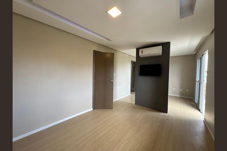 Casa à venda com 230m², 3 quartos e 2 vagasSuíte 1