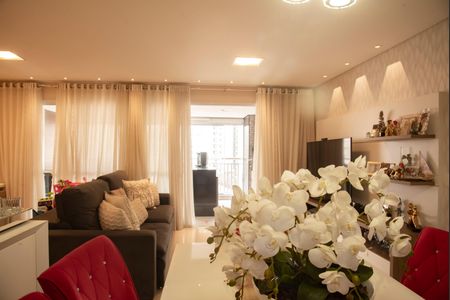 Apartamento à venda com 115m², 2 quartos e 2 vagasSala