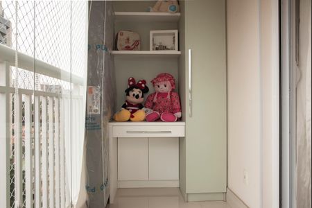 Apartamento à venda com 115m², 2 quartos e 2 vagasVaranda da Suíte 1