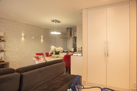 Apartamento à venda com 115m², 2 quartos e 2 vagasSala